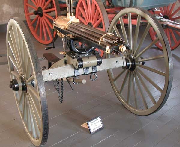 Gatling gun which was introduced in 1862 was the first modern machine gun. It was a handcranked machine gun for the purpose o